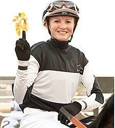 Impressive Debut Win for Midnight Hawk Impressive Debut Win for Midnight Hawk