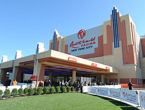 Report Shows Benefit of Aqueduct Casino Report Shows Benefit of Aqueduct Casino
