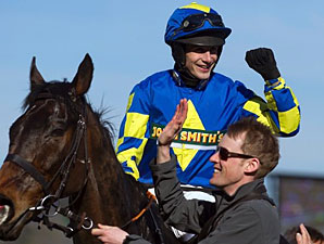 Longshot Auroras Encore Wins Grand National Longshot Auroras Encore Wins Grand National