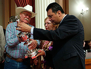 Chrome Gets Hero's Salute at State Capitol Chrome Gets Hero's Salute at State Capitol