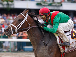 Captain's Lover Romps in Sloppy Matchmaker Captain's Lover Romps in Sloppy Matchmaker
