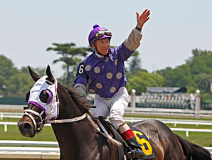 Lopez Notches Win No. 4,000 Lopez Notches Win No. 4,000