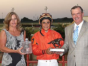 New Journeyman Cabrera Wins Lone Star Title New Journeyman Cabrera Wins Lone Star Title