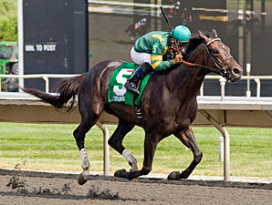 Devil by Design Dashes to Chicago 'Cap Win Devil by Design Dashes to Chicago 'Cap Win