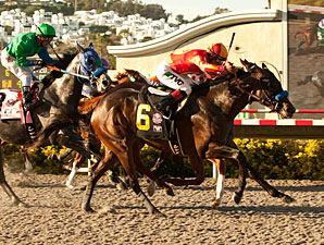 Drill Prevails in Wild Del Mar Futurity Drill Prevails in Wild Del Mar Futurity