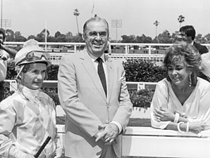 Actress Taylor Had Ties to Horse Racing Actress Taylor Had Ties to Horse Racing