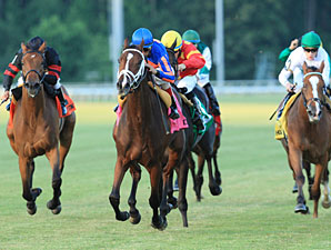 An Excited Virginia Oaks Victory An Excited Virginia Oaks Victory