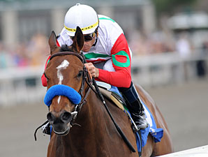 Franny Freud Overpowers Beaumont Rivals Franny Freud Overpowers Beaumont Rivals