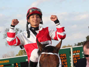 Saez, Chiappe Unharmed in Delaware Park Spill Saez, Chiappe Unharmed in Delaware Park Spill
