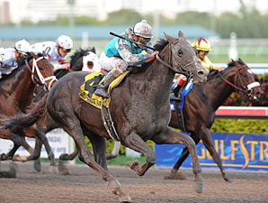 Giant Oak Rallies to Post Donn Upset