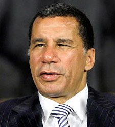 NY Gov. Meets on Aqueduct Casino Project NY Gov. Meets on Aqueduct Casino Project