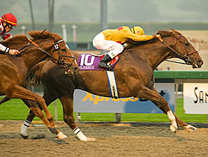 Heatseeker Flashes Firepower in Big 'Cap Heatseeker Flashes Firepower in Big 'Cap
