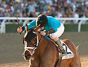 Heir Kitty Extends Her Sire's Speed Legacy Heir Kitty Extends Her Sire's Speed Legacy