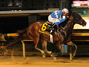 J P's Gusto Gets Back on Track in Red Legend J P's Gusto Gets Back on Track in Red Legend