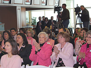 Susan G. Komen Renews KY Oaks Partnership Susan G. Komen Renews KY Oaks Partnership