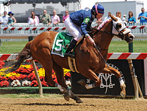 Small Wins Pimlico's Third Lady Legends Race Small Wins Pimlico's Third Lady Legends Race