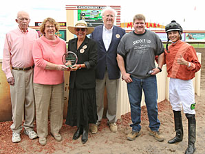 Robertson Wins Five at Minnesota Festival Robertson Wins Five at Minnesota Festival