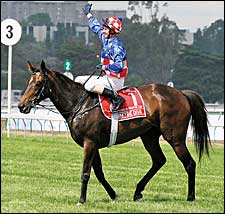 Makybe Diva Changes from Encosta de Lago to Fusaichi Pegasus Makybe Diva Changes from Encosta de Lago to Fusaichi Pegasus