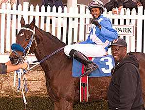 33-Year-Old Apprentice Wins at Muddy Laurel 33-Year-Old Apprentice Wins at Muddy Laurel