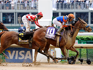 Mona de Momma Charges to Humana Win Mona de Momma Charges to Humana Win