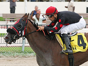 Champ Musical Romance Wins at Calder Champ Musical Romance Wins at Calder