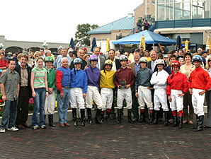 Straight Wins Turfway Exhibition Race Straight Wins Turfway Exhibition Race