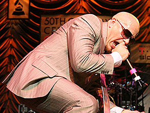 Pitbull, Macklemore Headline Preakness Acts Pitbull, Macklemore Headline Preakness Acts