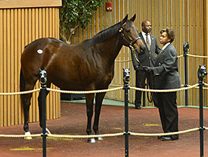 Secret Circle's Dam Tops Keeneland's Session Secret Circle's Dam Tops Keeneland's Session