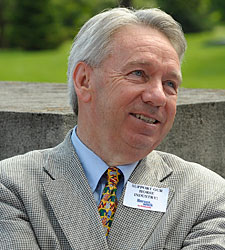 Geary To Receive Warner L. Jones Jr. Award Geary To Receive Warner L. Jones Jr. Award