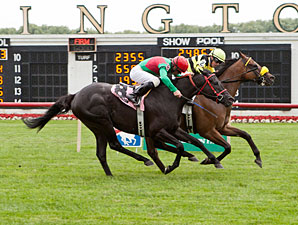 Saint Leon Repeats in Wild Arlington Sprint Saint Leon Repeats in Wild Arlington Sprint