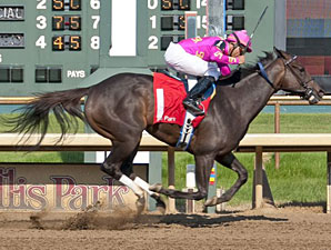 Salty Strike Goes Wire-to-Wire in Gardenia Salty Strike Goes Wire-to-Wire in Gardenia