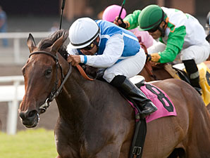 Sarach Goes All the Way in Honeymoon Upset Sarach Goes All the Way in Honeymoon Upset