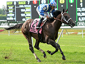 Sayaad Returns From Absence to Snag 'Apple' Sayaad Returns From Absence to Snag 'Apple'