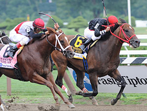 Sean Avery Just Holds on in Tight Vanderbilt Sean Avery Just Holds on in Tight Vanderbilt