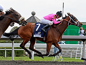 Sisterly Love Scores Doubledogdare Upset Sisterly Love Scores Doubledogdare Upset