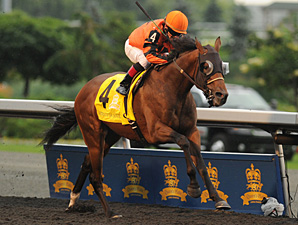 Strait of Dover Streaks to Queen's Plate Win Strait of Dover Streaks to Queen's Plate Win