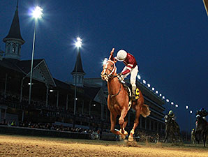 Tapiture Turns Heads in Kentucky Jockey Club Tapiture Turns Heads in Kentucky Jockey Club
