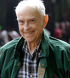 Hall of Fame Trainer Tommy Kelly Dies at 93 Hall of Fame Trainer Tommy Kelly Dies at 93