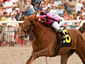 Weemissfrankie Delivers in Del Mar Debutante Weemissfrankie Delivers in Del Mar Debutante