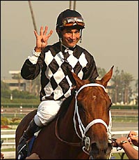 Solis Notches 4,000th Win Aboard King Robyn Solis Notches 4,000th Win Aboard King Robyn