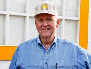 Inside Track: Family, Farm Intertwined Inside Track: Family, Farm Intertwined