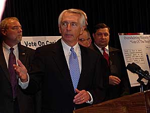 Panel Delays Action on Casino Bill Panel Delays Action on Casino Bill